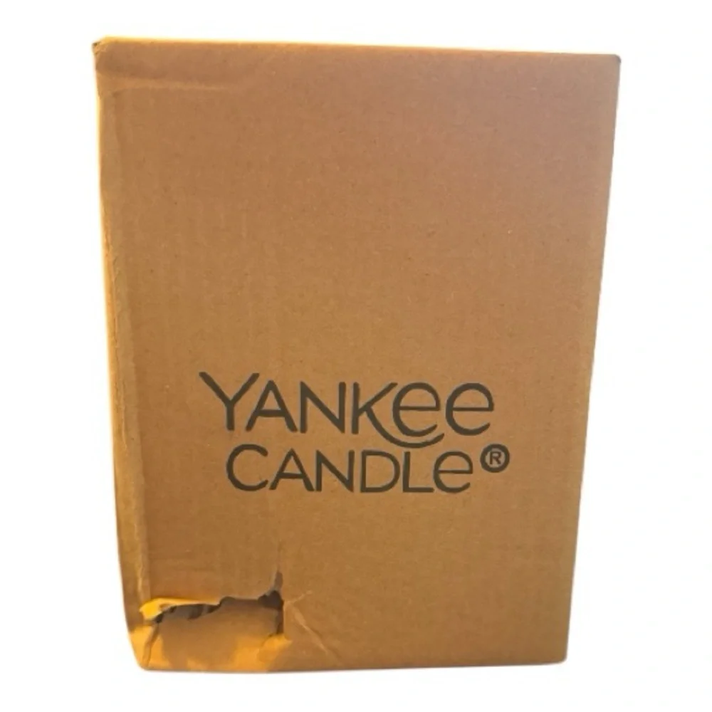 Yankee Candle Crackle Glass Rhinestone Skull Halloween Holder NIB Damaged Box